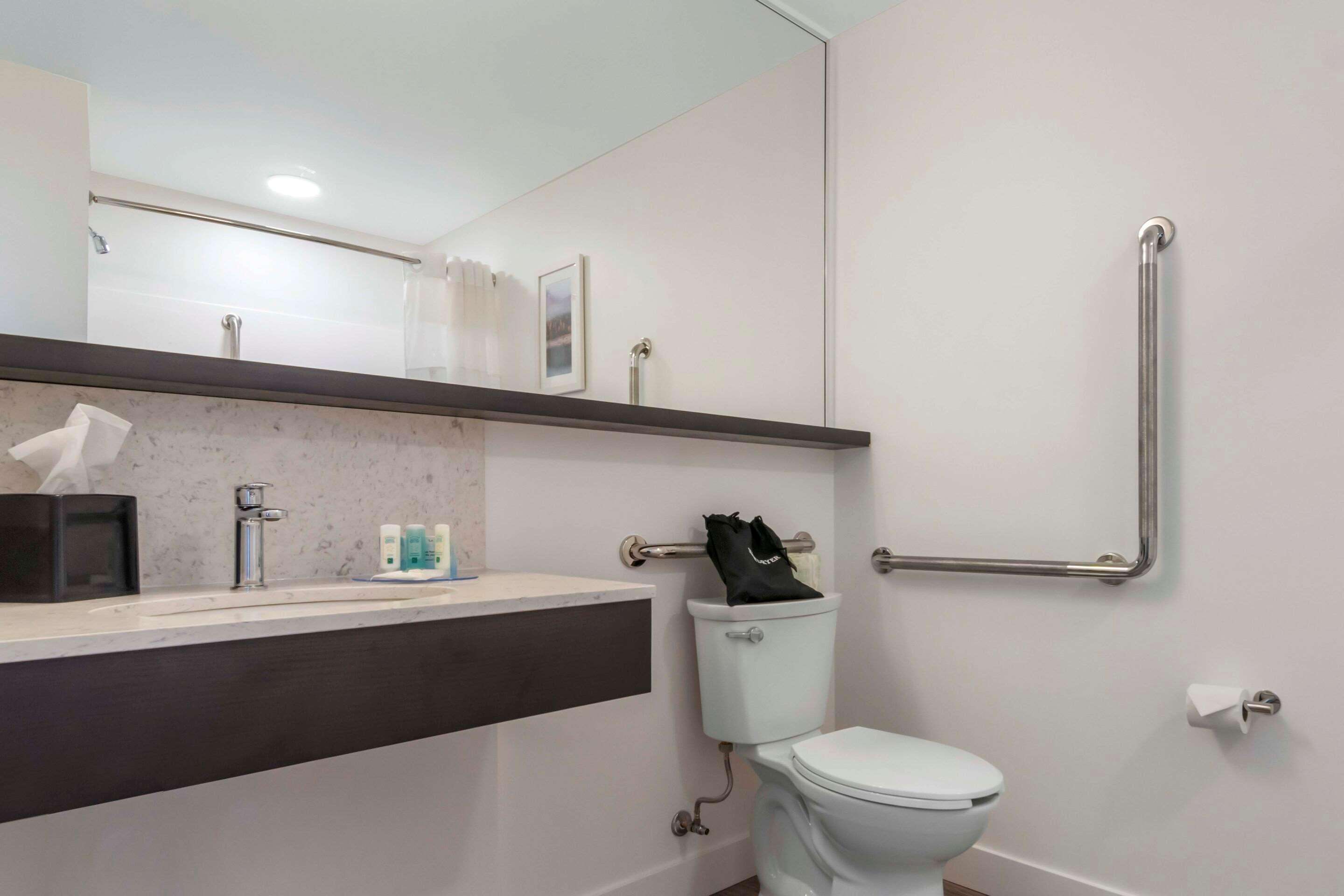 Quality Inn ナナイモ エクステリア 写真